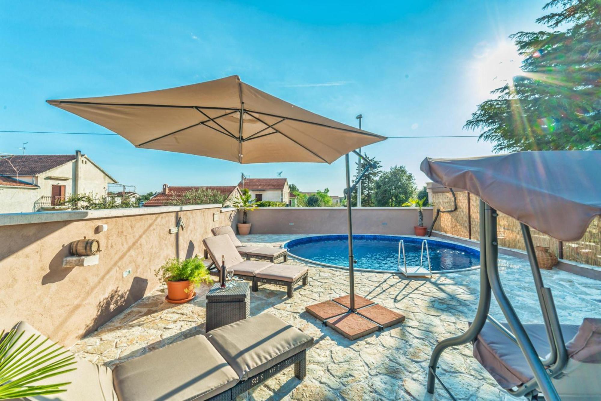Pool Apartment Bakija 2 - Happy Rentals Pakoštane Esterno foto